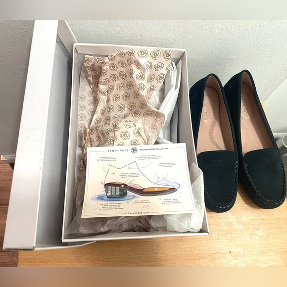 NIB! WATERPROOF TARYN ROSE KAREN SILKY SUEDE DRIVING LOAFERS US 5.5 EU 35.5 BLUE - Picture 4 of 13
